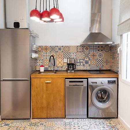 Encantador Apartamento Reformado En Tetuan By Bebalmy Madrid Exteriör bild