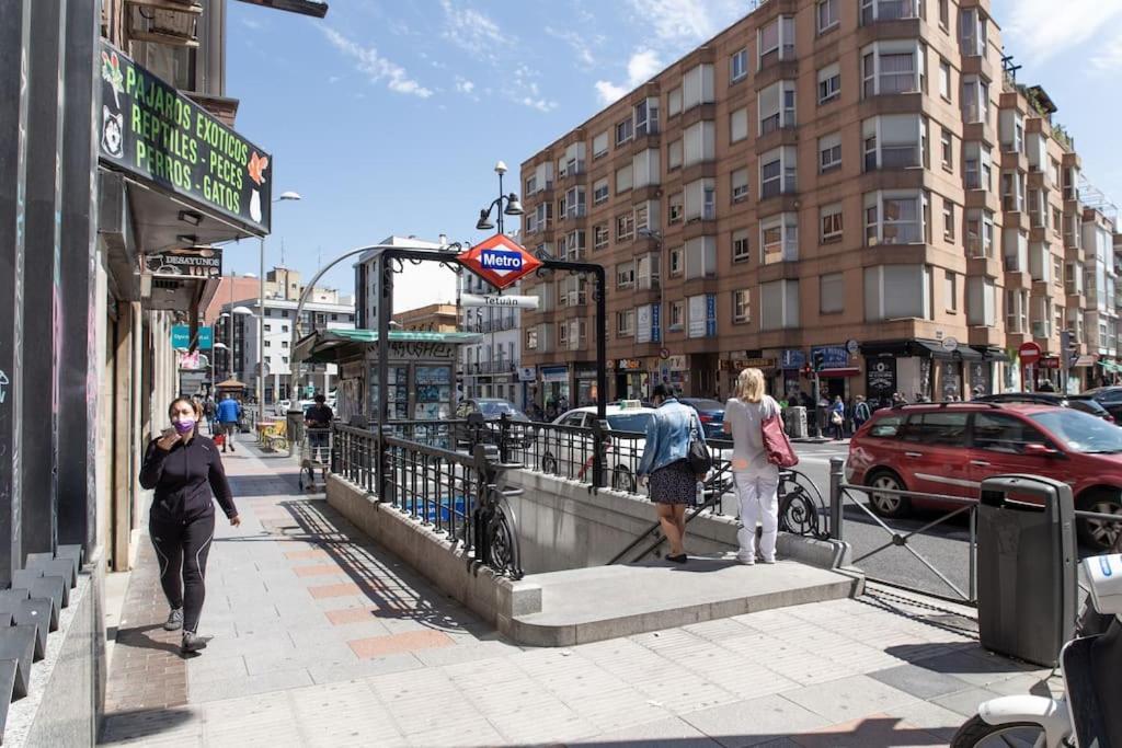 Encantador Apartamento Reformado En Tetuan By Bebalmy Madrid Exteriör bild