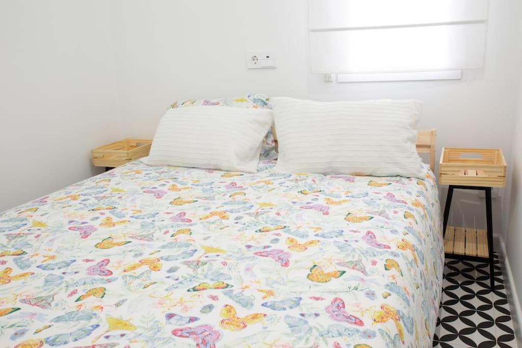 Encantador Apartamento Reformado En Tetuan By Bebalmy Madrid Exteriör bild