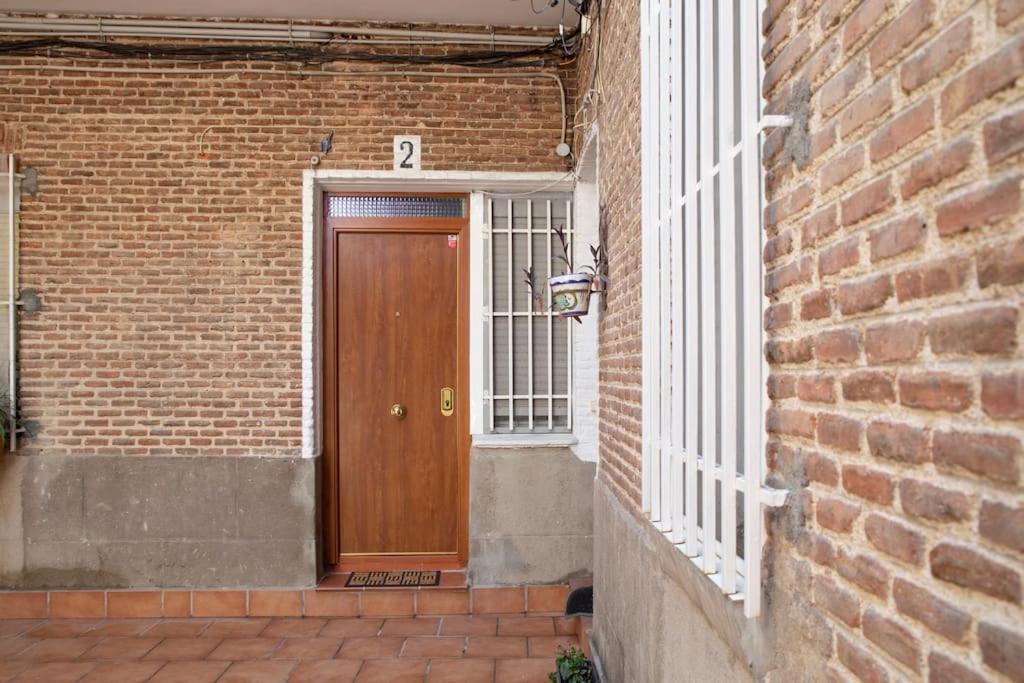 Encantador Apartamento Reformado En Tetuan By Bebalmy Madrid Exteriör bild